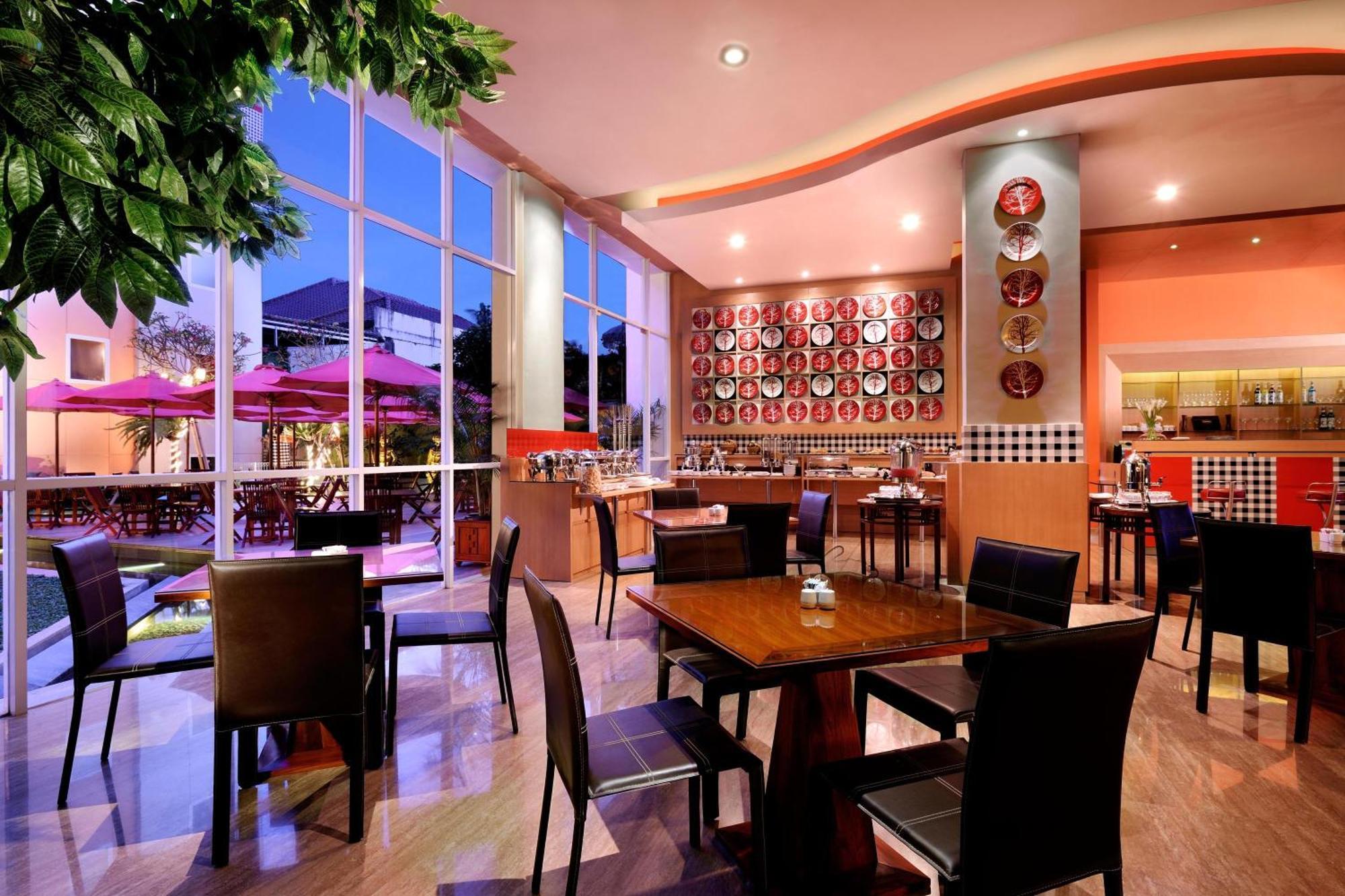 Hotel Ibis Bali Kuta Kuta Lombok Restaurant foto